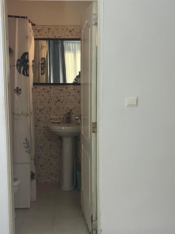 ダカール Les 5 Lanternes By Clara Bed & Breakfast エクステリア 写真
